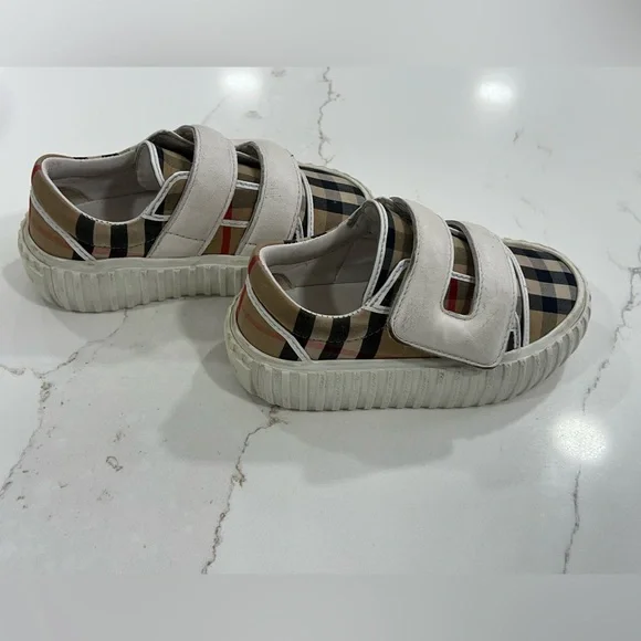 Burberry Toddler Stylish Plaid Velcro Sneakers - Picture 1 of 11